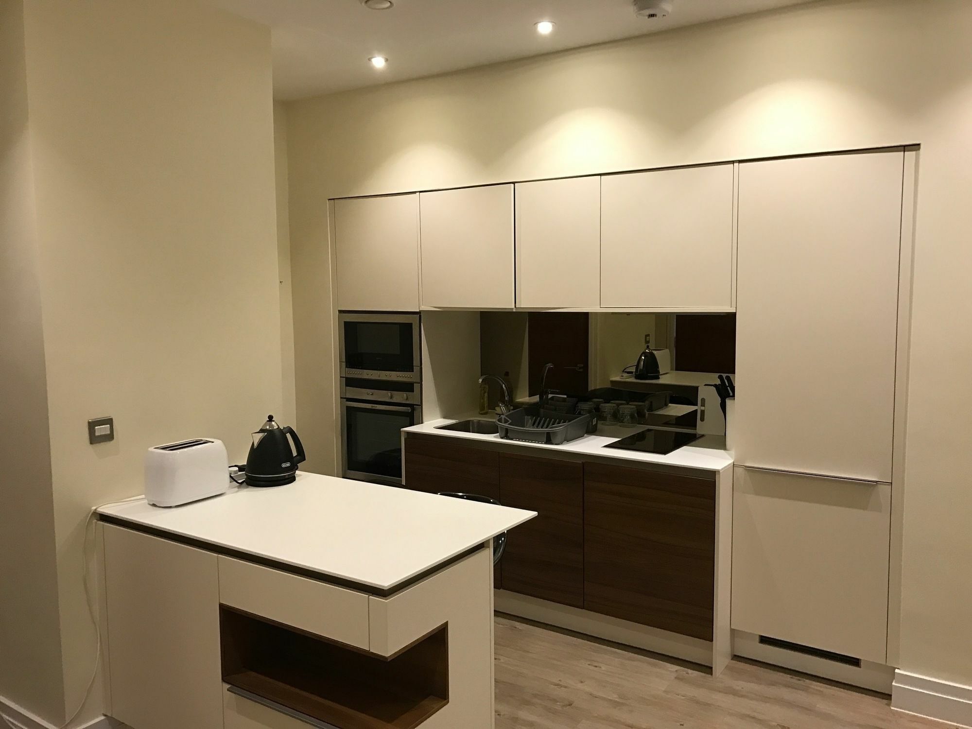 Leamington Spa Serviced Apartments - Villiers House Екстериор снимка